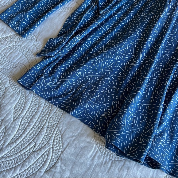 Diane Von Furstenberg (DVF) - Celeste Banded Wrap Romper - Blue/White - Picture 9 of 12